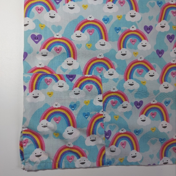 Scrubs Sort Sleeve Top Womens Blue Multi Rainbow Hearts, Small - Picture 4 of 12